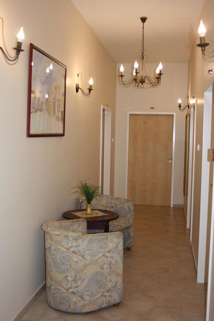 Polus Pension Sopron Dış mekan fotoğraf