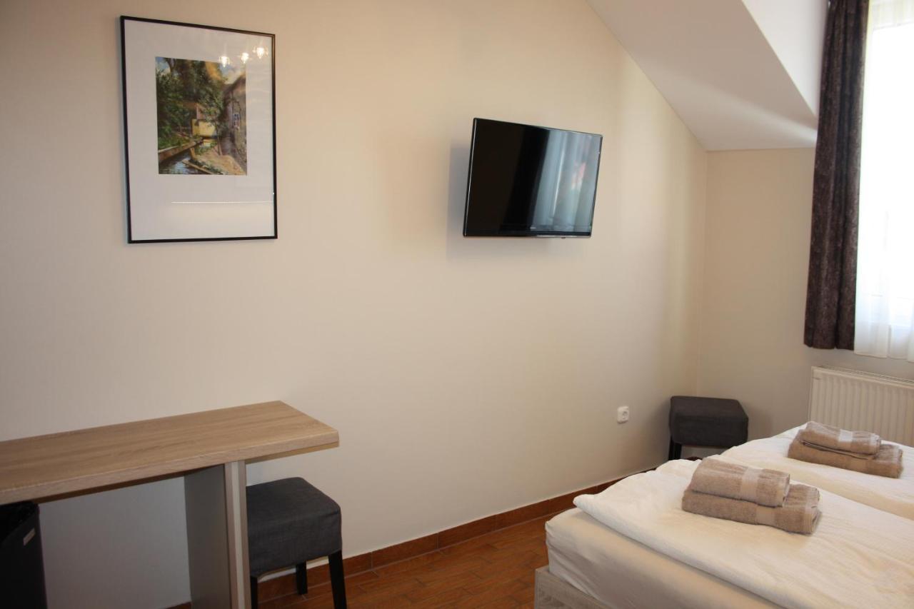 Polus Pension Sopron Dış mekan fotoğraf